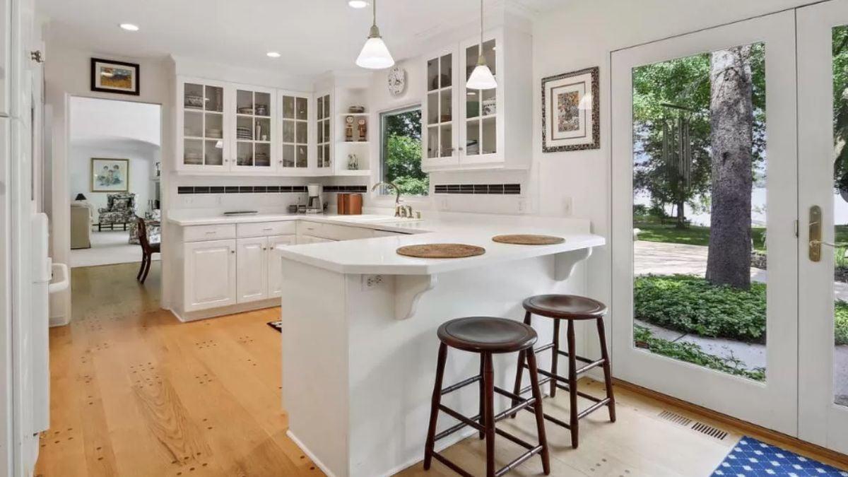 Check Out This Bright Kitchen with Window-Framed Views