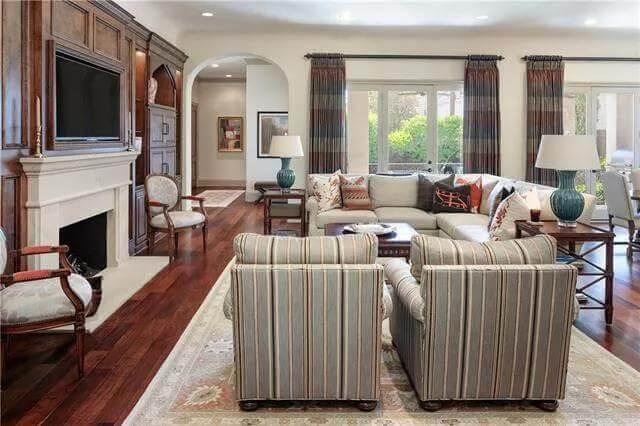 Classic Comfort in a Living Room with Rich Wood Details
