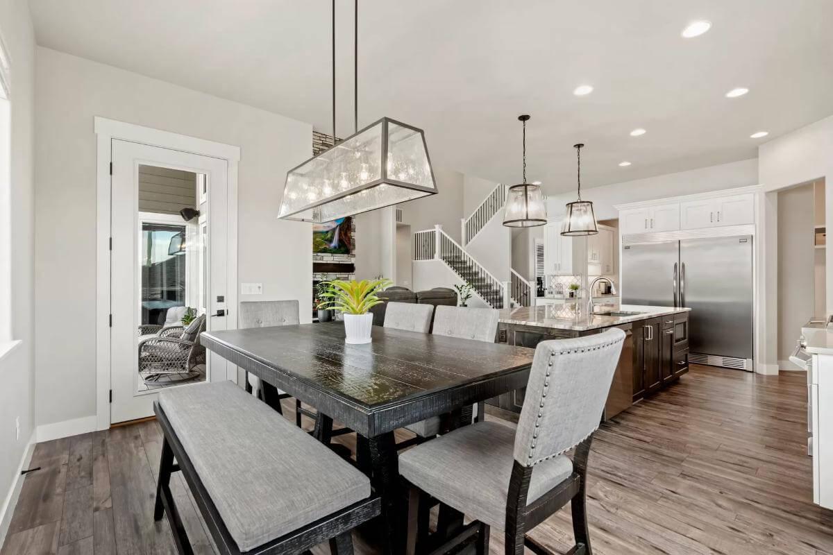 Discover the Cozy Dining Nook with Modern Lighting