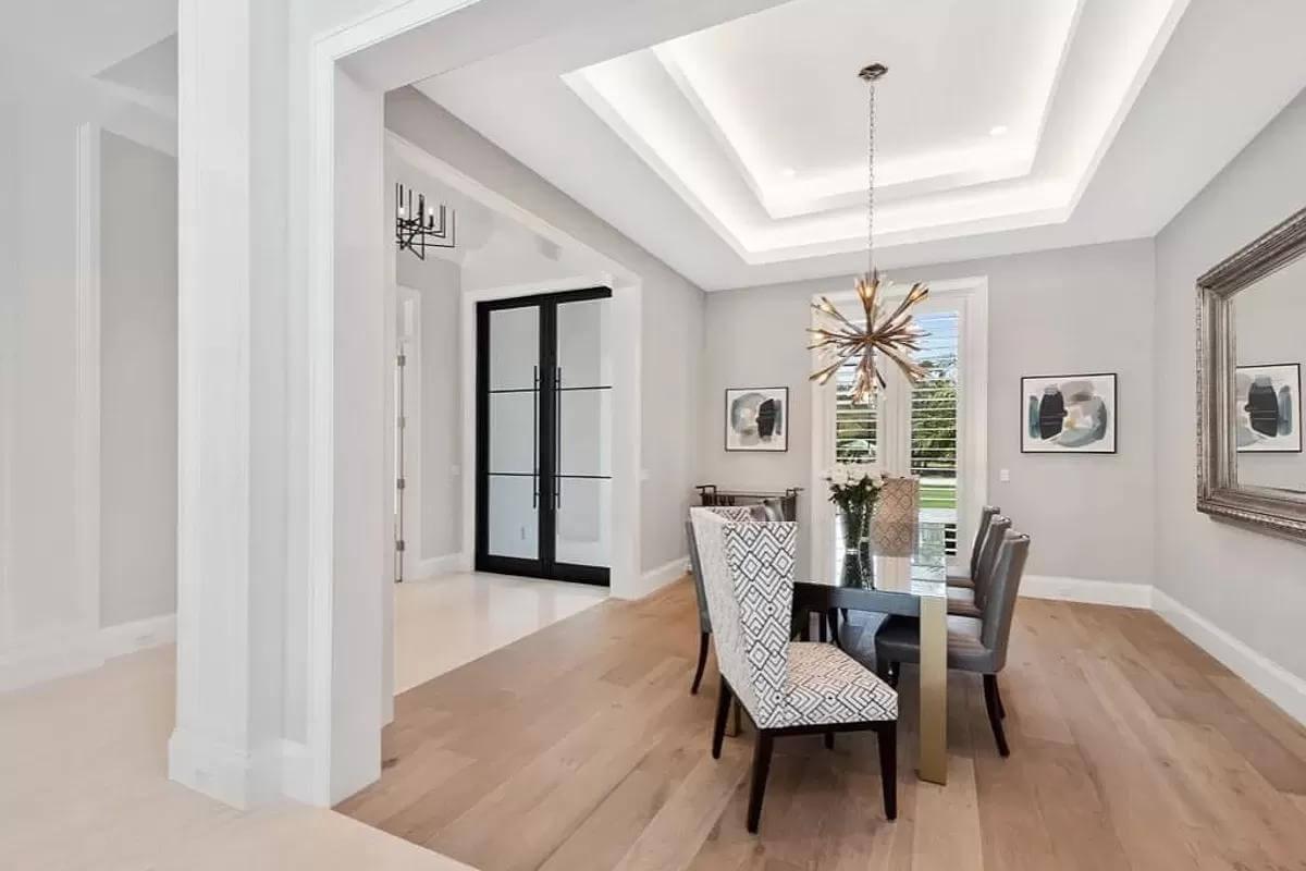 Striking Modern Dining Room with a Bold Geometric Chandelier
