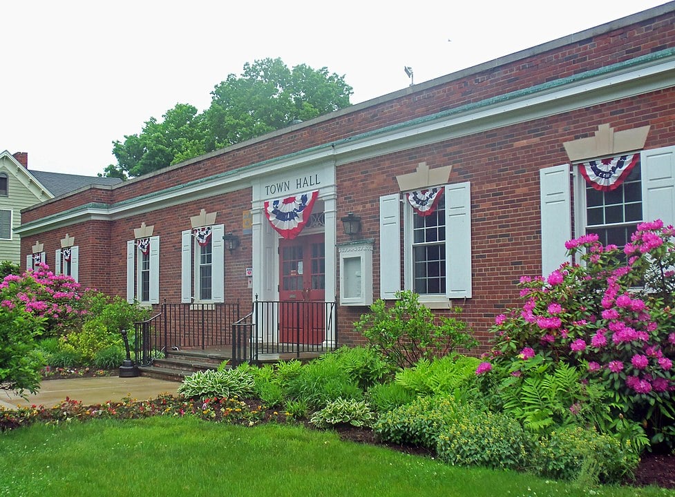 Rhinebeck Town Image
