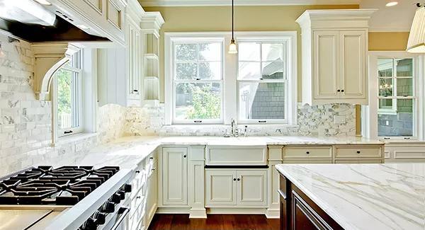 Notice the Marble Backsplash in This Bright Craftsman Kitchen