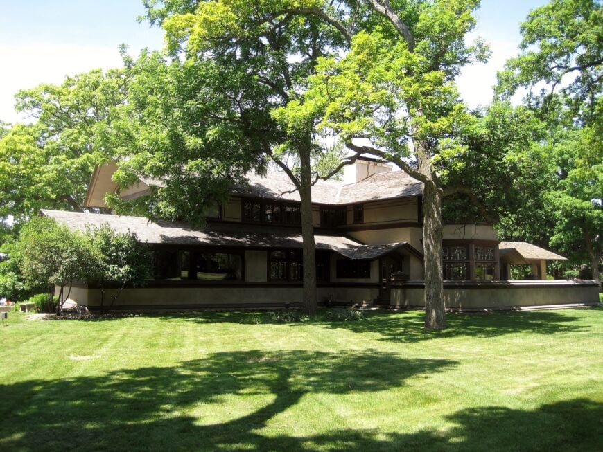 The current image has no alternative text. The file name is: B._Harley_Bradley_House.jpg