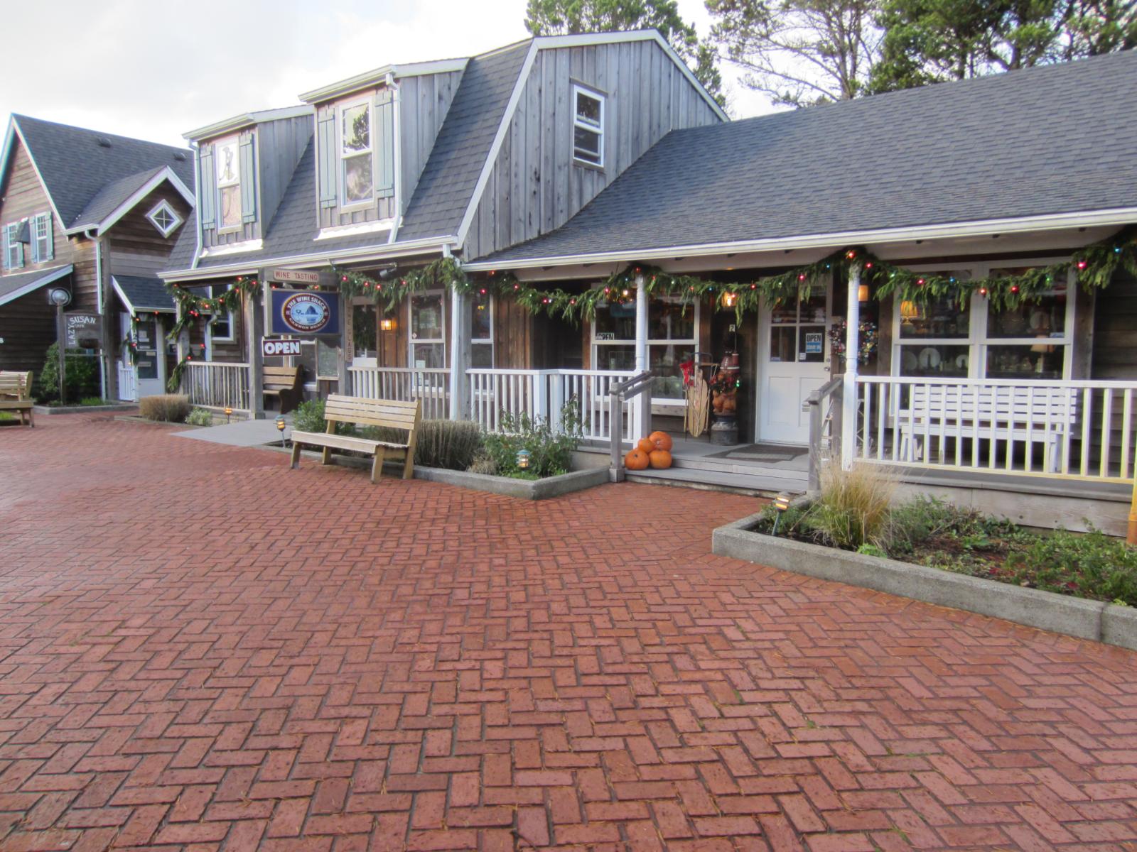 Cannon Beach Town Image