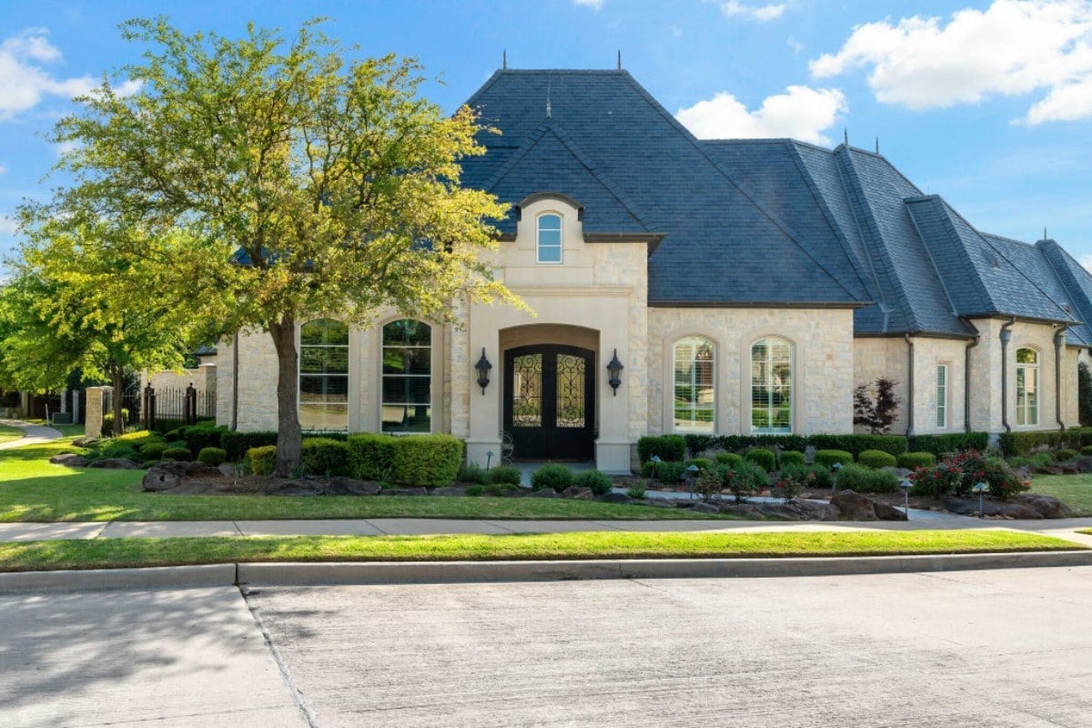 6,917 Sq. Ft. Mansion in Frisco, TX ($4,200,000)