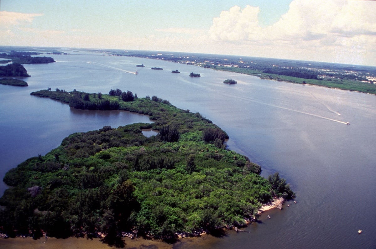 Tour 25 Secluded Towns Perfect for Outdoor Adventures in Eastern Florida