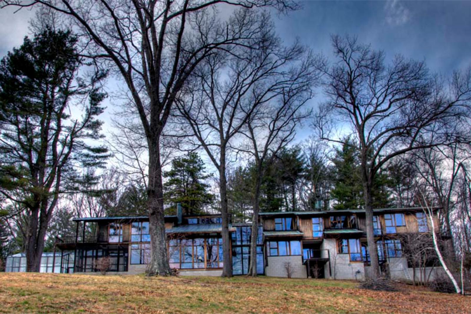 The Village of Indian Hill Town Image