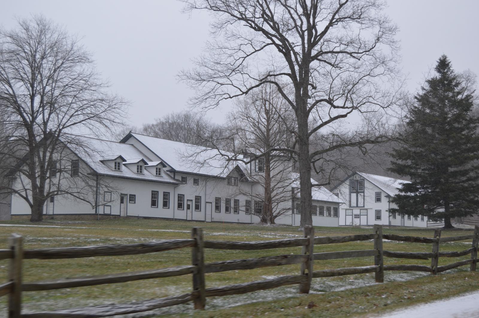 Hunting Valley Town Image