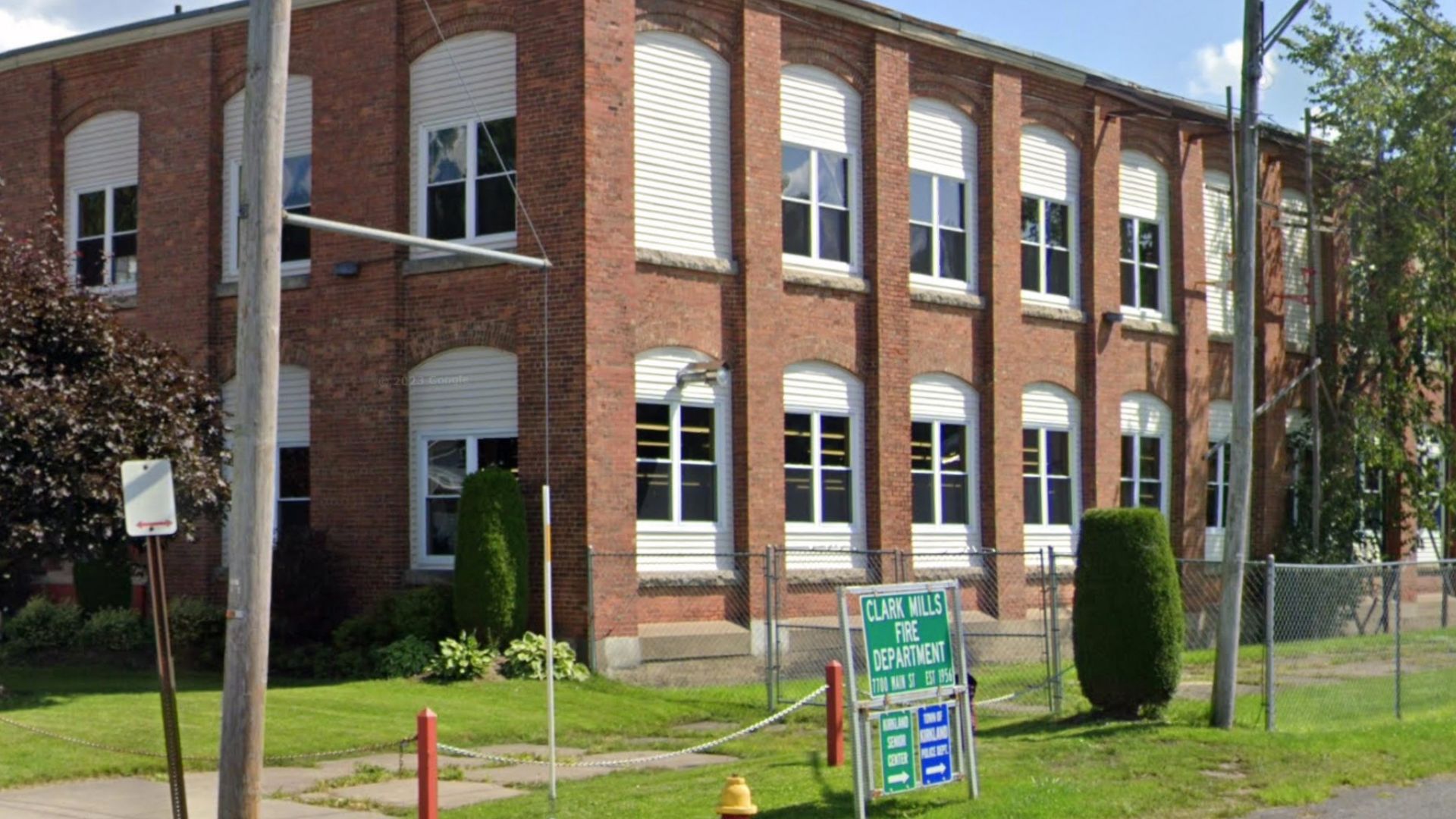 Clark Mills Town Image