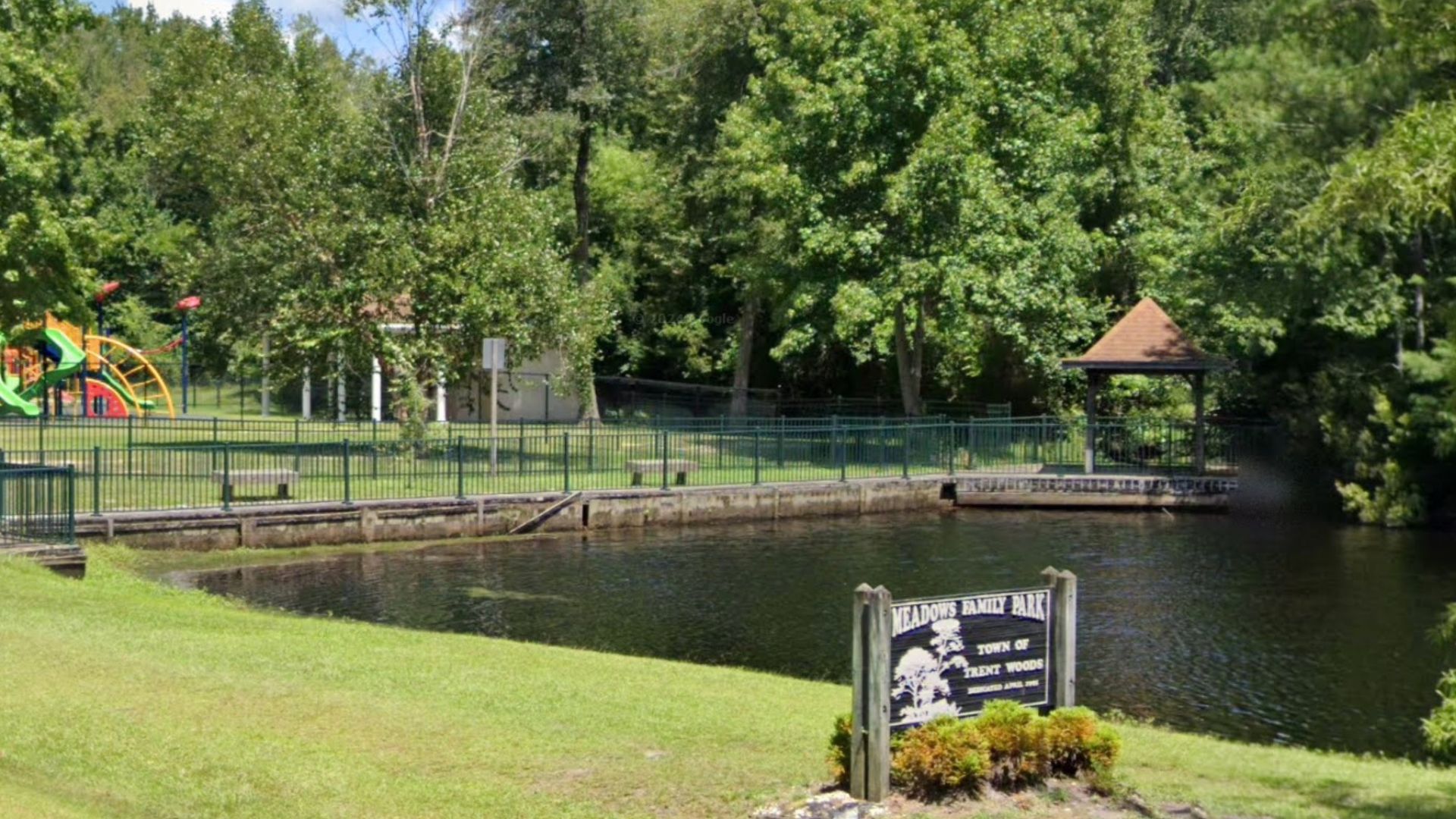 Trent Woods Town Image