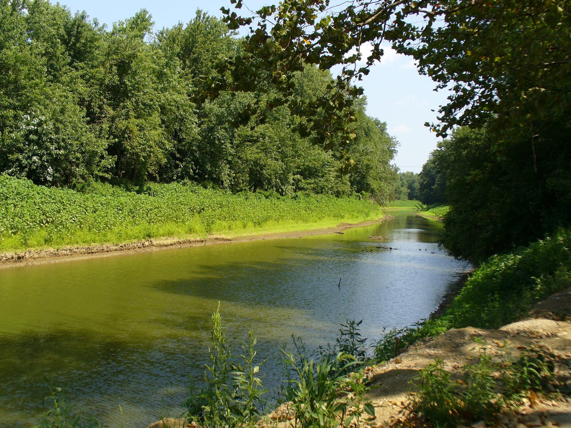 10 Secluded Towns Watching the Rivers Flow Through Southeast Illinois