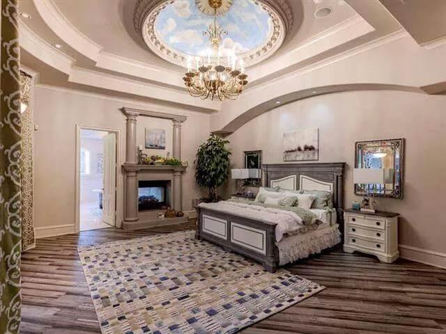 Check Out This Opulent Bedroom with a Sky-Inspired Ceiling Mural