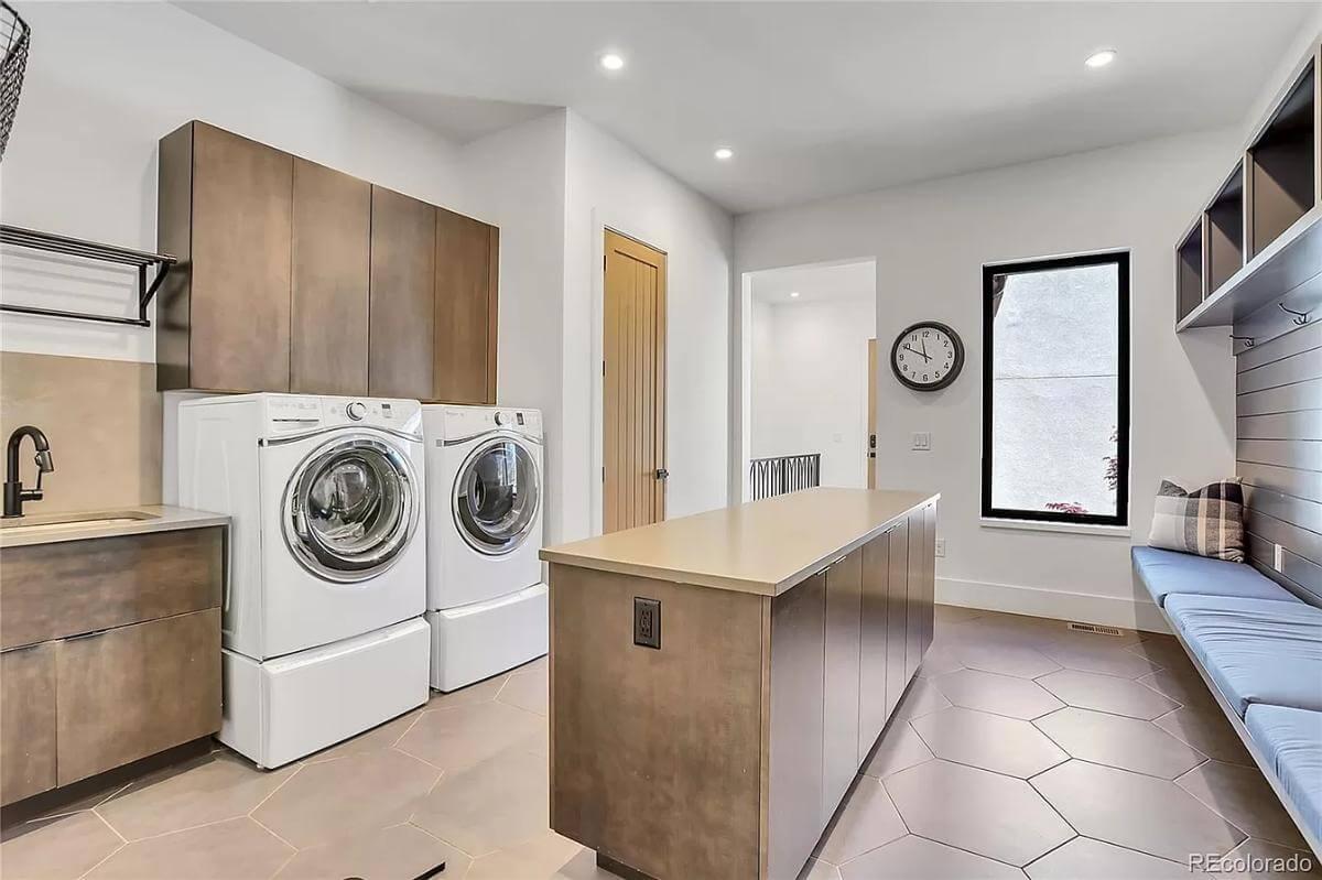 Discover the Multifunctional Laundry Room with a Handy Island