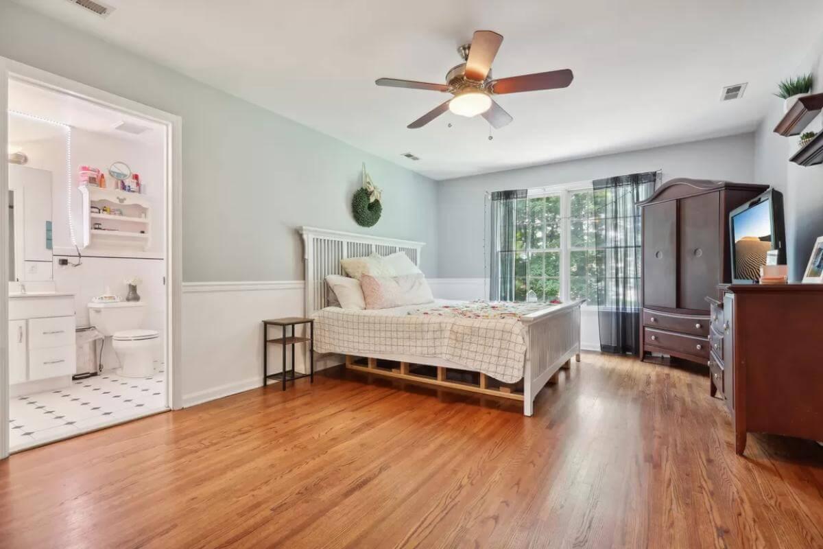 Look at the Crisp Lines and Cozy Details in This Bedroom Retreat