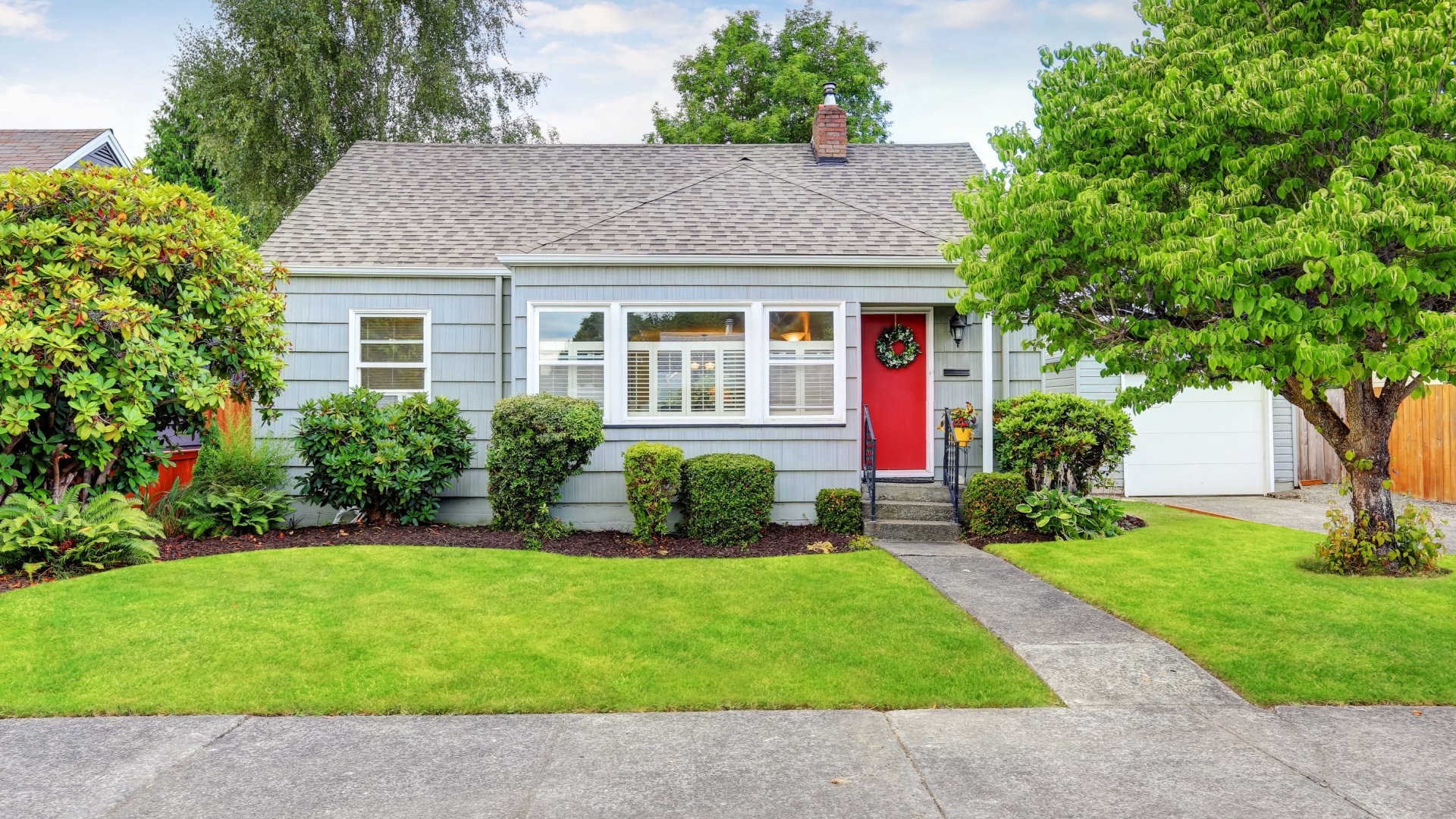 buying a small house