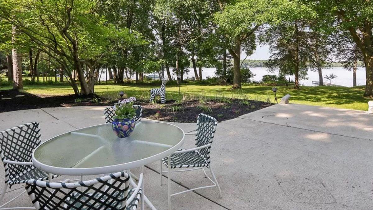 Outdoor Dining with Lakeside Serenity and Dappled Shade