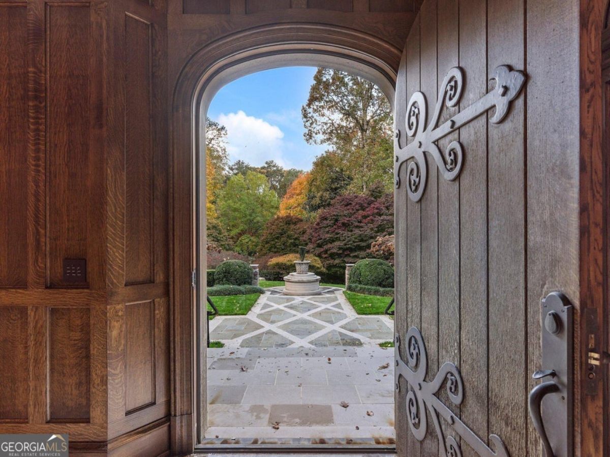 15,846 Sq. Ft. Mansion in Atlanta, GA ($6,995,000)