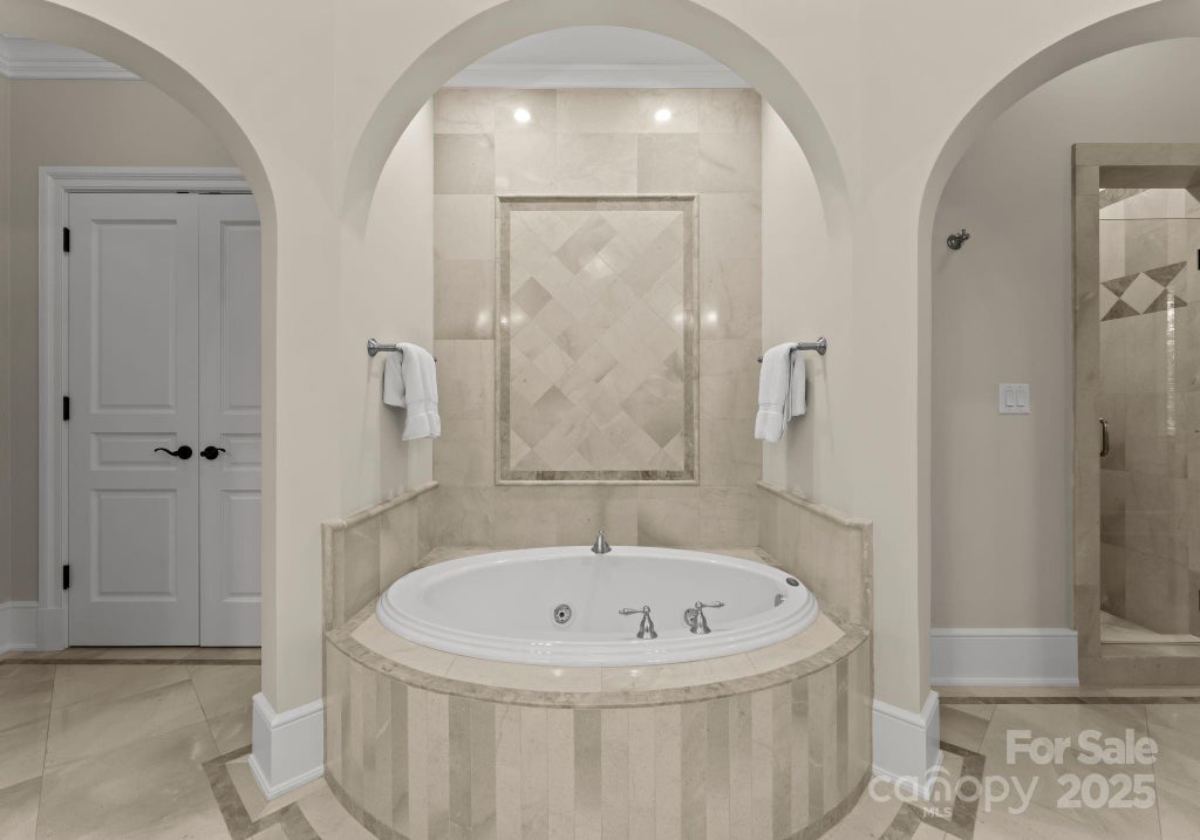 7,440 Sq. Ft. Mansion in Charlotte, NC ($4,150,000)