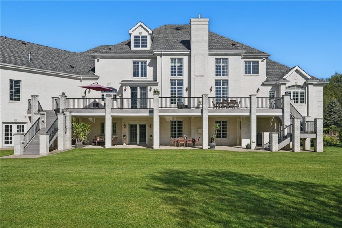 10,846 Sq. Ft. Mansion in Cranberry Twp, PA ($5,300,000)