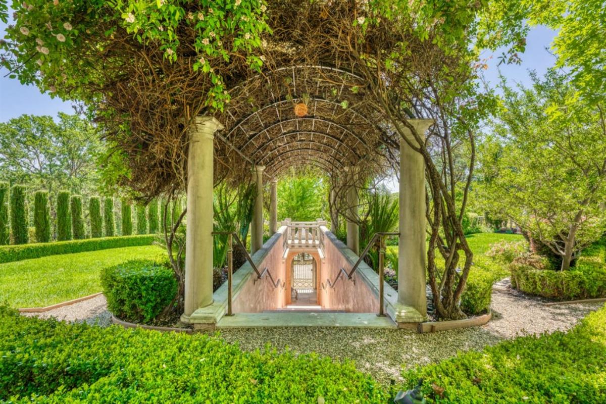 6,645 Sq. Ft. Mansion in El Dorado Hills, CA ($8,900,000)