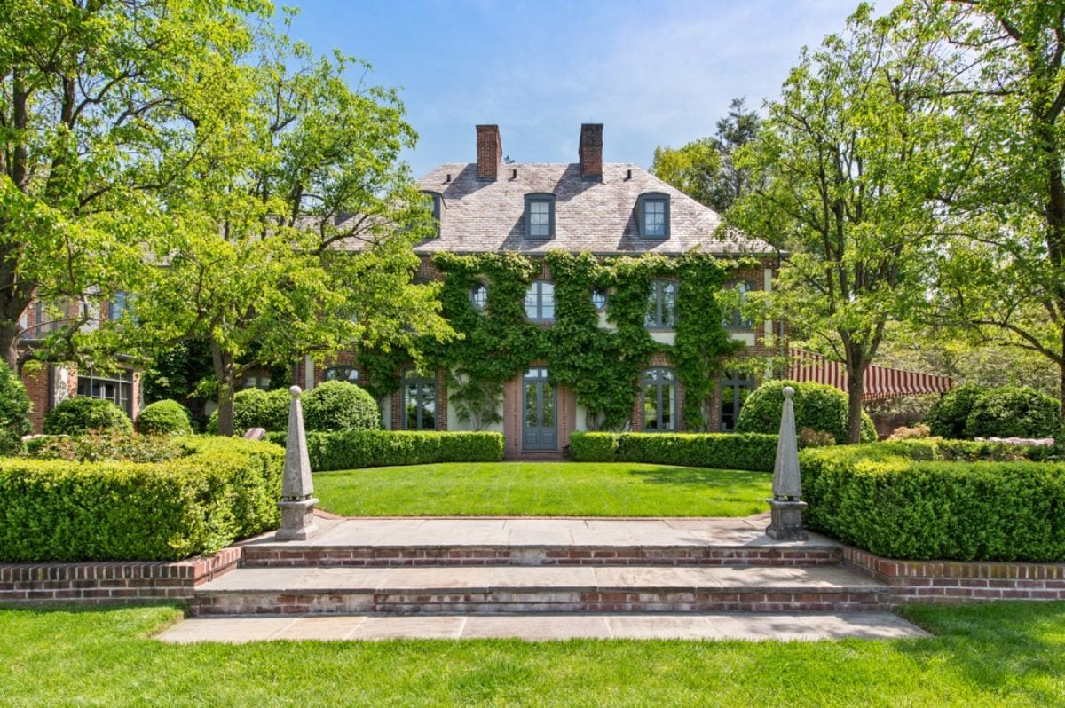 8,744 Sq. Ft. Mansion in Greenwich, CT ($8,750,000)