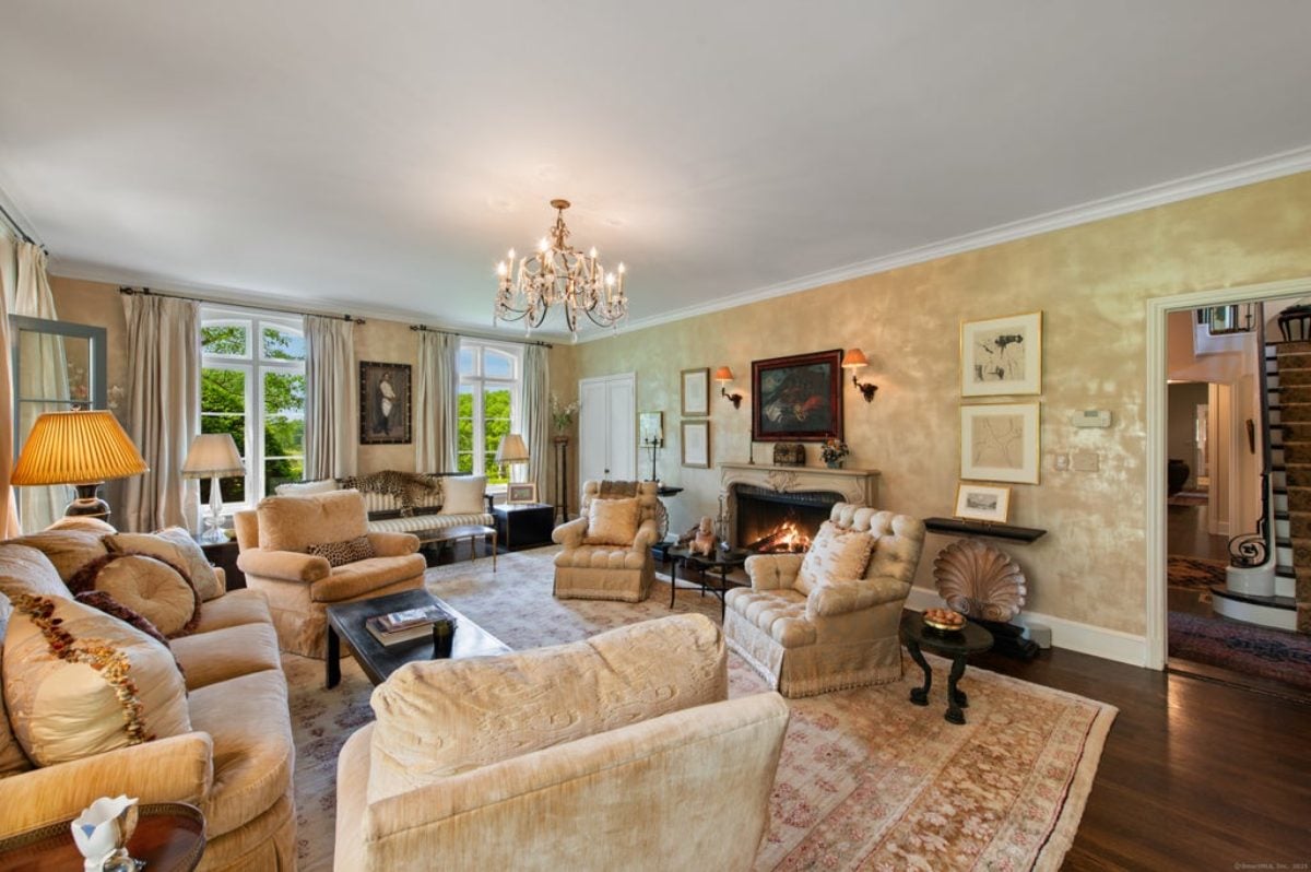 8,744 Sq. Ft. Mansion in Greenwich, CT ($8,750,000)