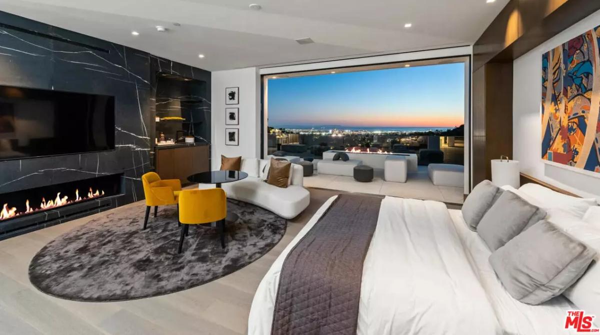 12,130 Sq. Ft. Mansion in Los Angeles, CA ($33,000,000)