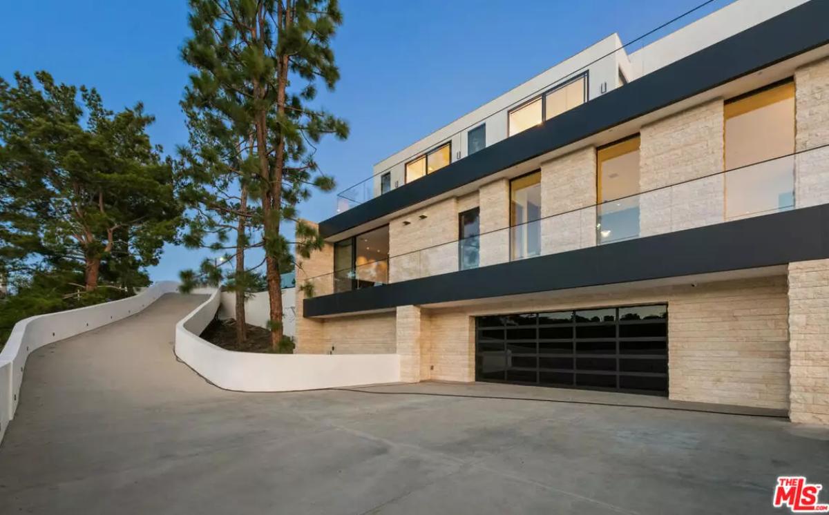 12,130 Sq. Ft. Mansion in Los Angeles, CA ($33,000,000)