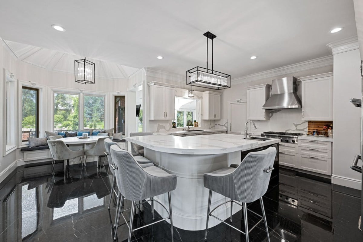 10,980 Sq. Ft. Mansion in Northville, MI ($3,999,000)
