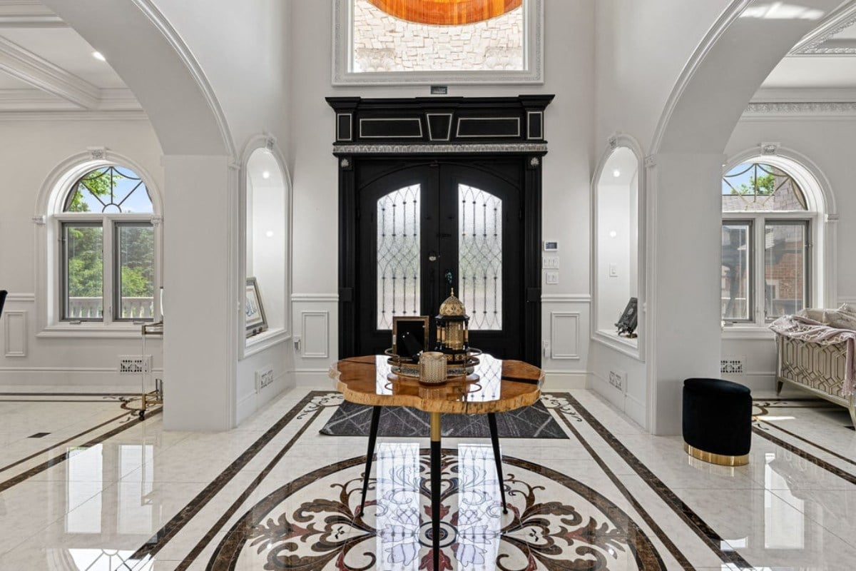 10,980 Sq. Ft. Mansion in Northville, MI ($3,999,000)