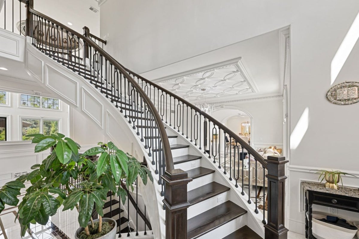 10,980 Sq. Ft. Mansion in Northville, MI ($3,999,000)