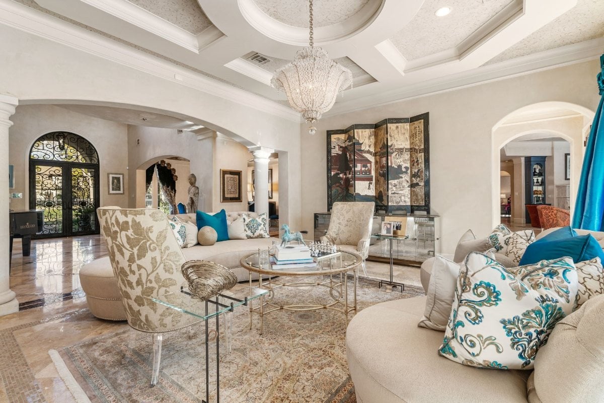 8,826 Sq. Ft. Mansion in The Woodlands, TX ($4,290,000)