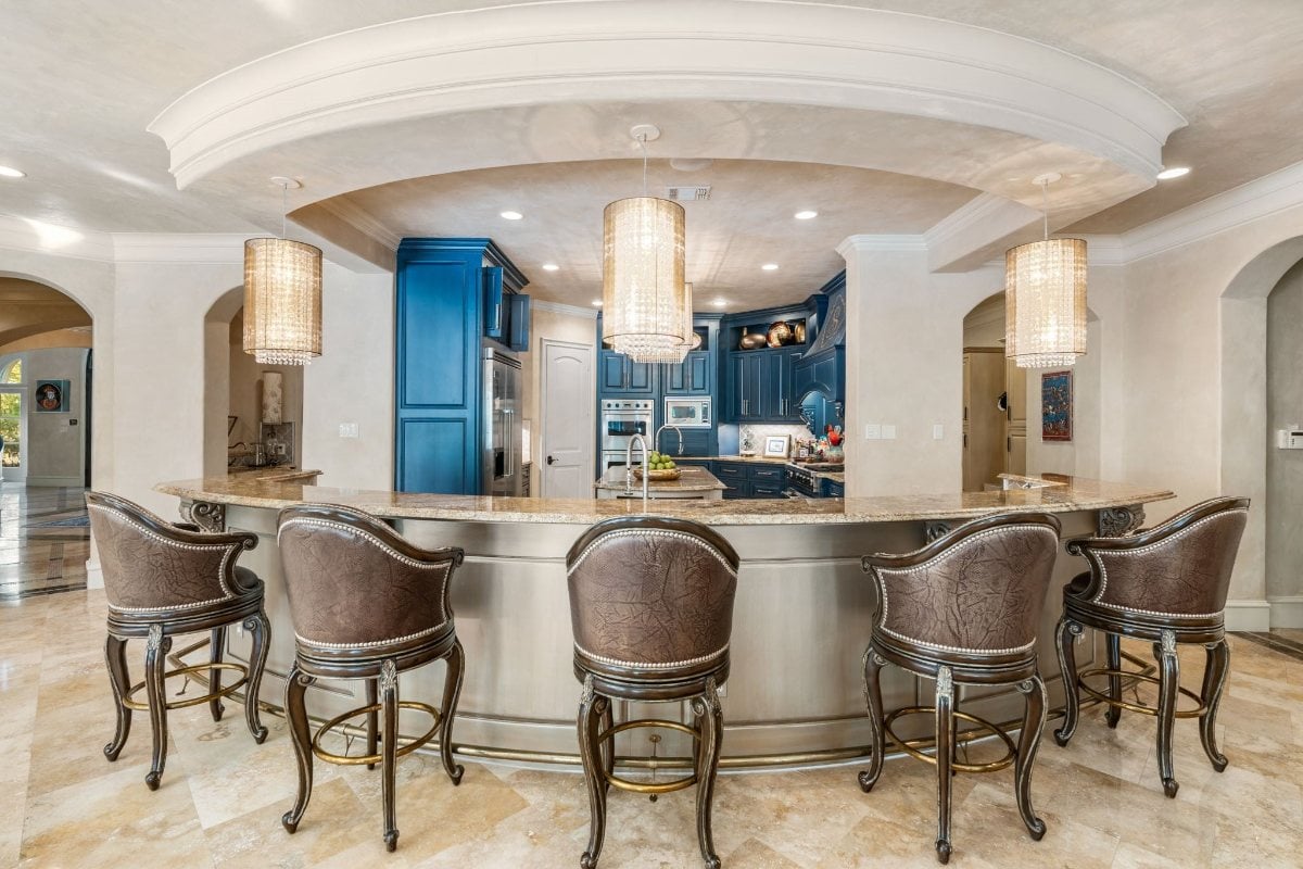 8,826 Sq. Ft. Mansion in The Woodlands, TX ($4,290,000)