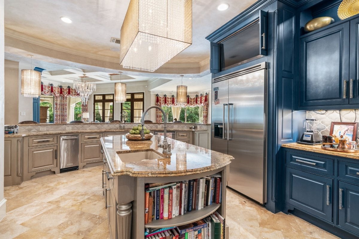 8,826 Sq. Ft. Mansion in The Woodlands, TX ($4,290,000)