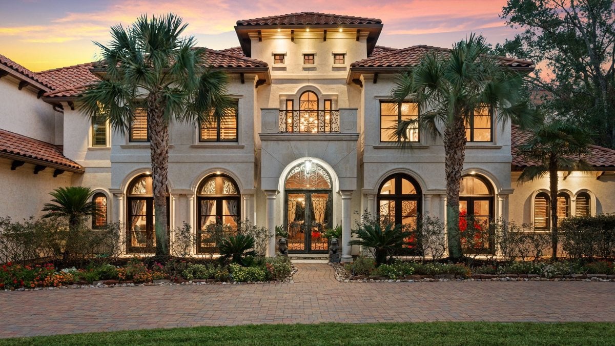 8,826 Sq. Ft. Mansion in The Woodlands, TX ($4,290,000)