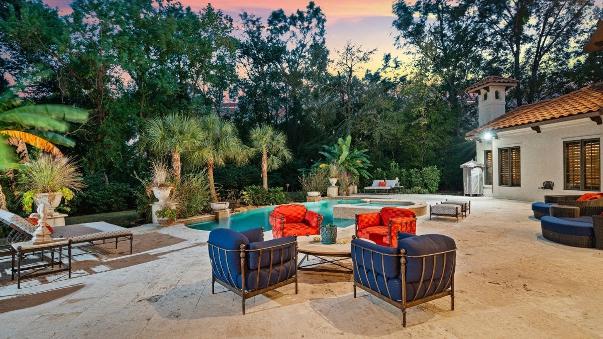 8,826 Sq. Ft. Mansion in The Woodlands, TX ($4,290,000)