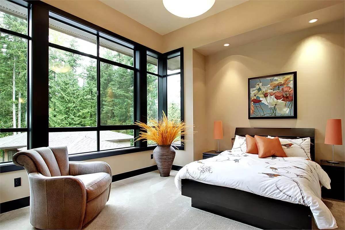 Wake Up to Forest Views in This Craftsman Bedroom Retreat