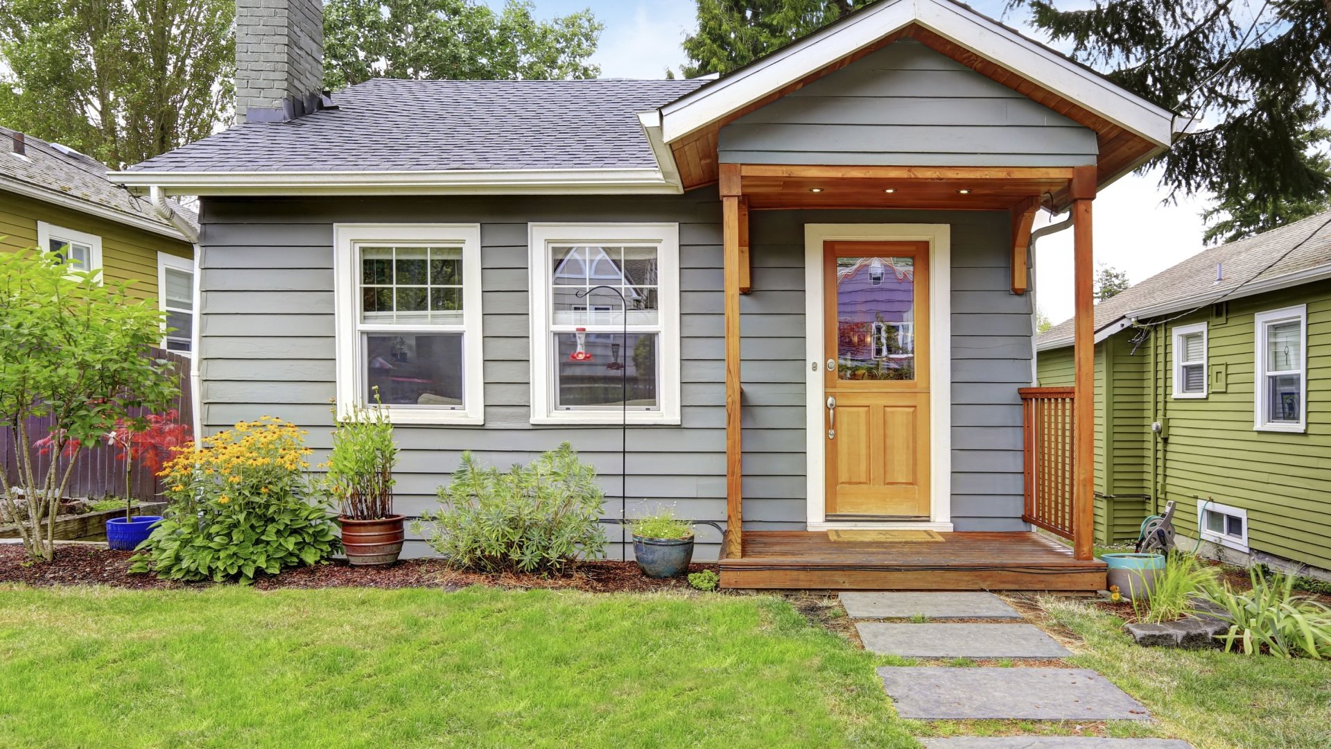 very small house USA