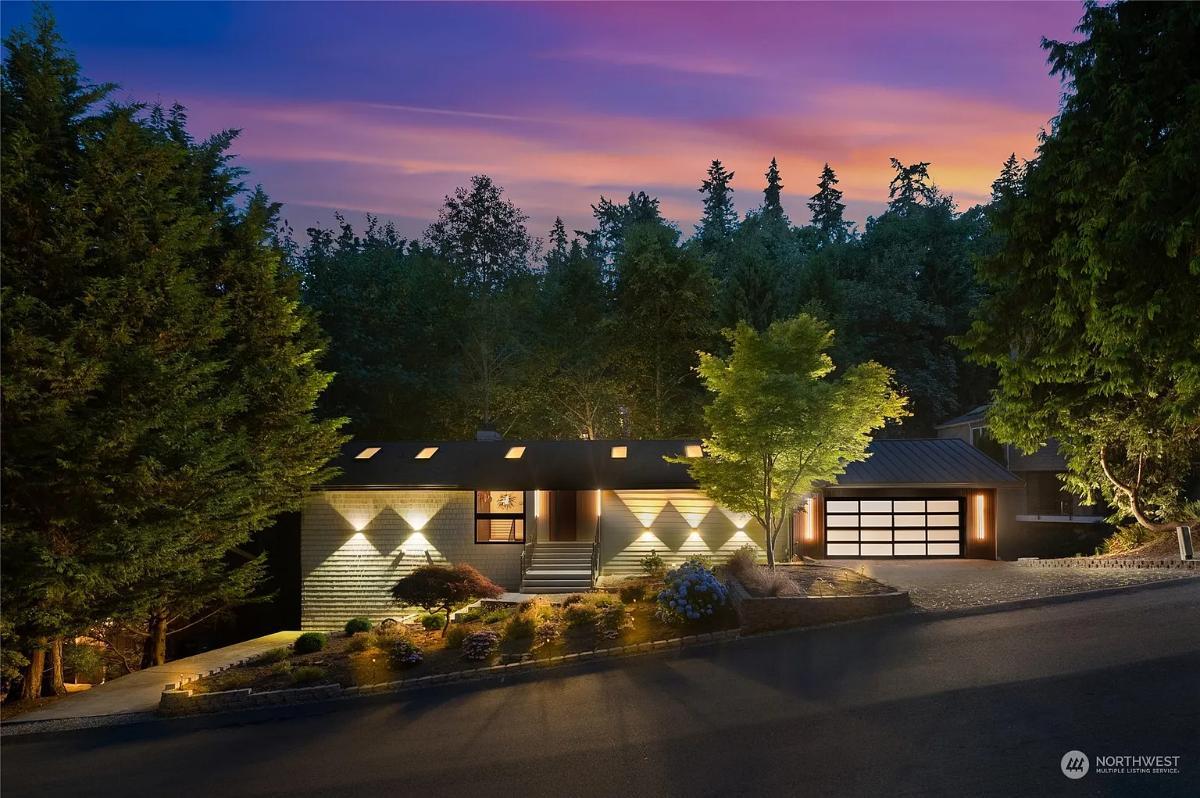 Admire the Illuminated Facade of This Modern Craftsman Home