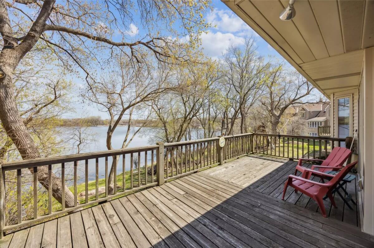 Deck