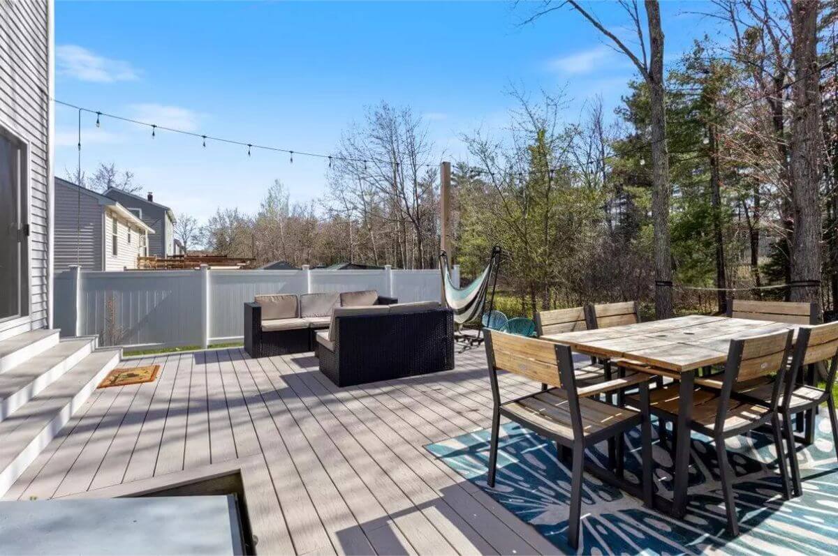Deck