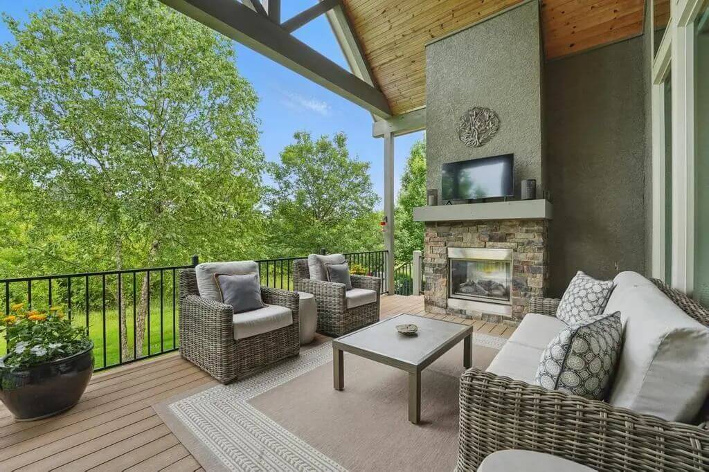 Deck