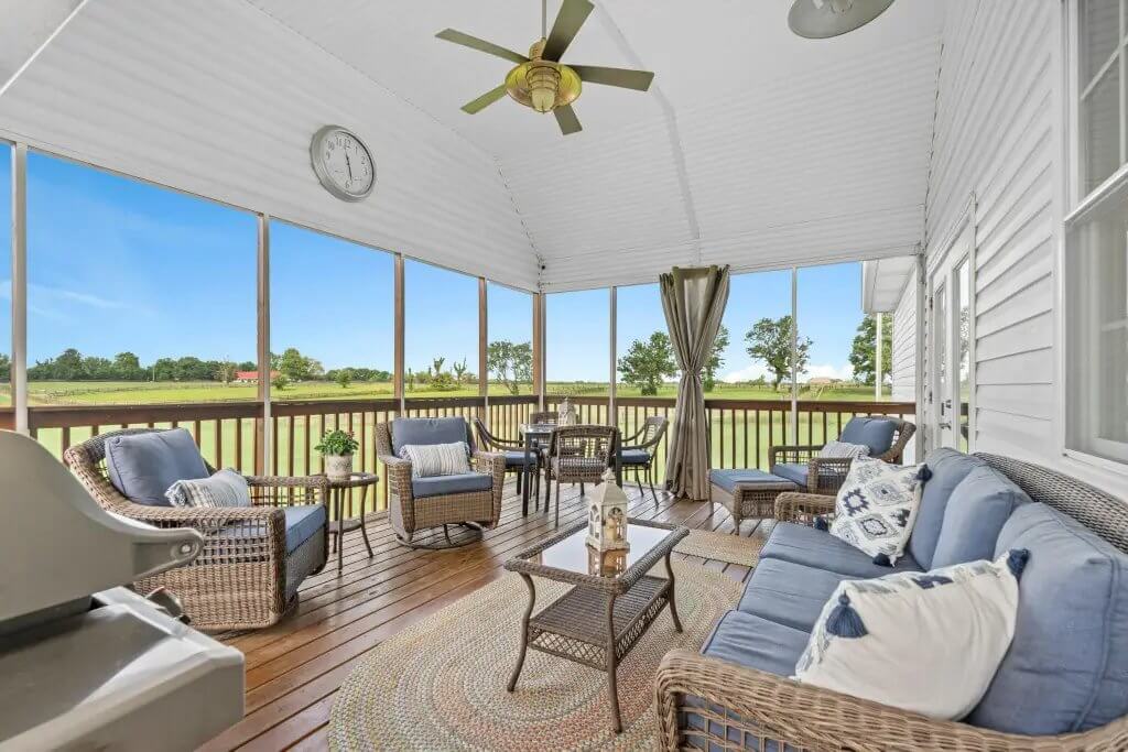 Screened Porch