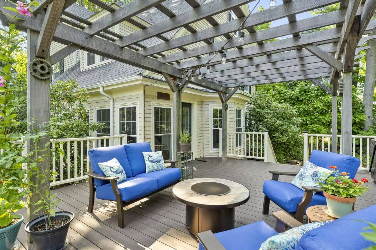 Deck