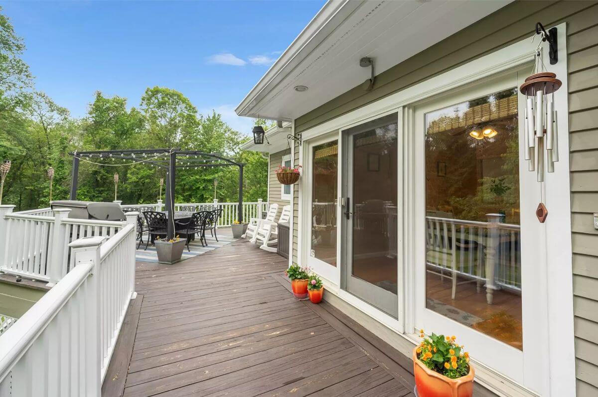 Deck