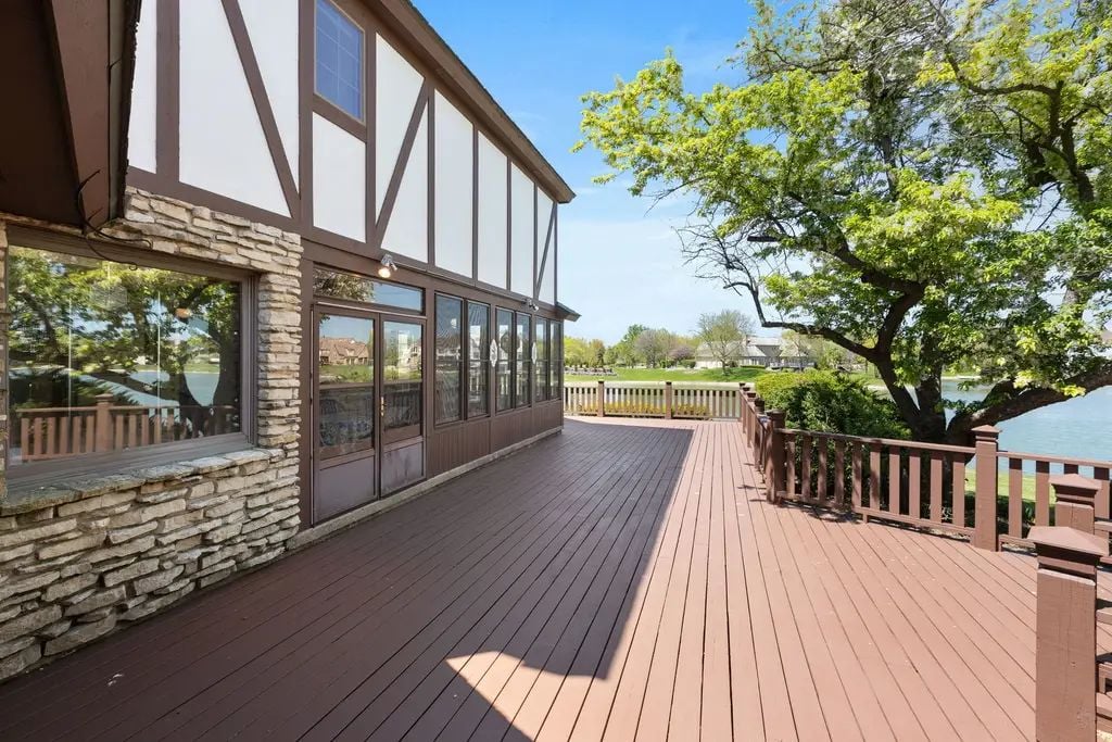 Deck