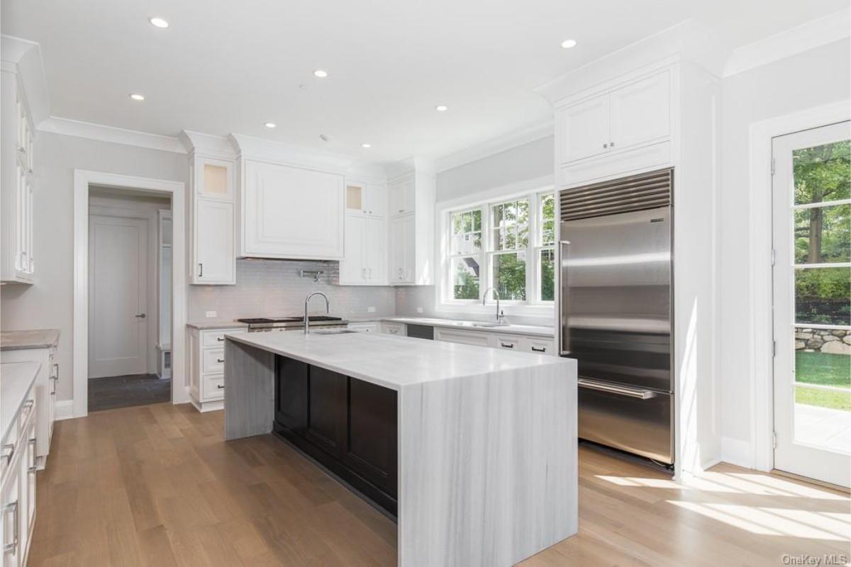 Modern Kitchen with Stunning Waterfall Island