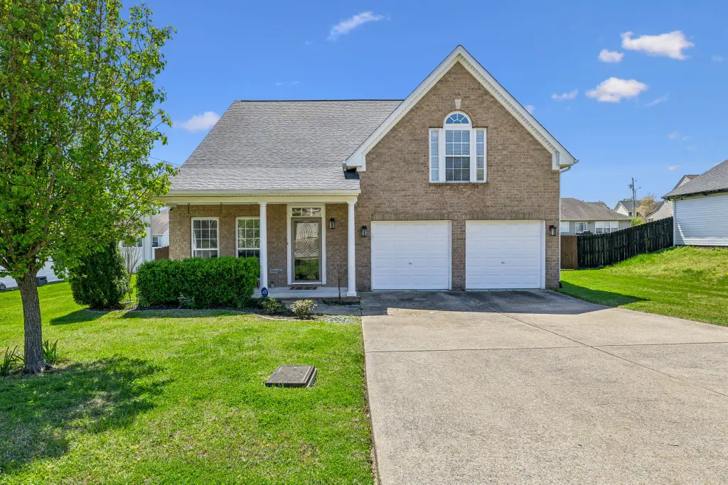 Traditional-Style 3-Bedroom Home with Covered Front Porch and Covered Patio (2,081 Sq. Ft. Floor Plan)