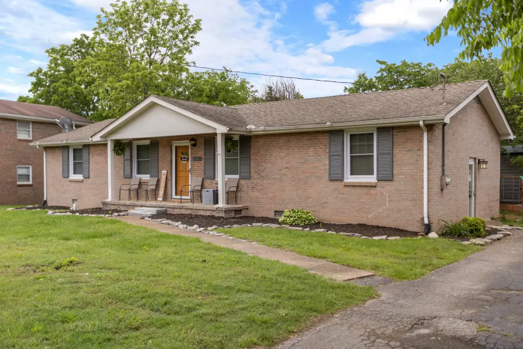 Ranch-Style 3-Bedroom All-Brick Home with Front Porch (1,500 Sq. Ft. Floor Plan)