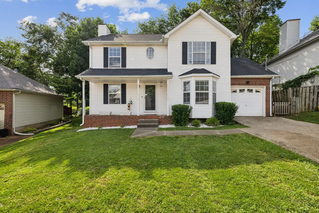 Traditional-Style 3-Bedroom Home with Covered Front Porch and Rear Deck (1,476 Sq. Ft. Floor Plan)